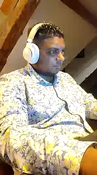 Snapshot of Bandusrilankasexymen chatting on 03/07/25, 02:57 Bandusrilankasexymen online show from 03/07/25, 02:57