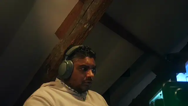 Bandusrilankasexymen online show from 10/10/25, 10:42