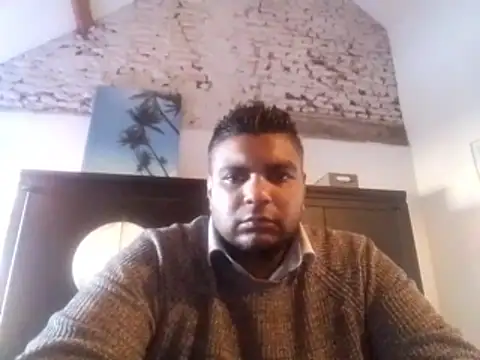 Snapshot of Bandusrilankasexymen chatting on 01/06/26, 02:21 Bandusrilankasexymen online show from 01/06/26, 02:21