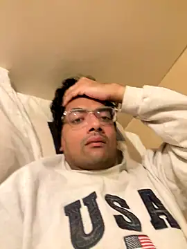 Snapshot of BritKink chatting on 11/16/25, 12:16 BritKink online show from 11/16/25, 12:16