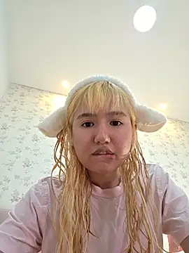 Pinkie Princes online show from 12/13/25, 08:58