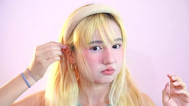 Snapshot of Pinkie_Princes chatting on 01/16/26, 02:37 Pinkie Princes online show from 01/16/26, 02:37