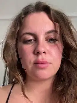 Snapshot of Samantha_official chatting on 01/12/26, 10:26 Samantha official online show from 01/12/26, 10:26