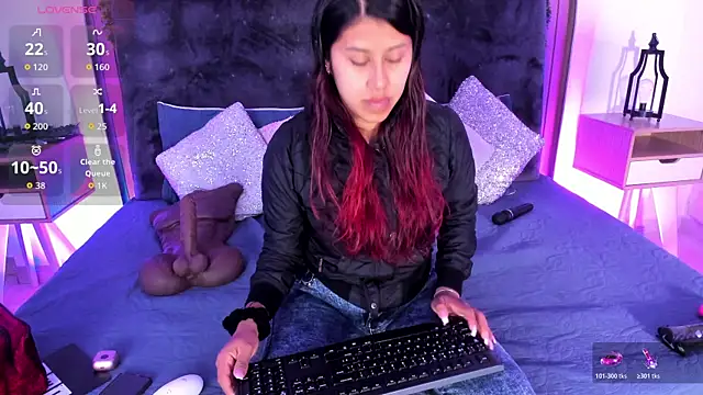 Karlagonzales  online show from 11/06/25, 09:43