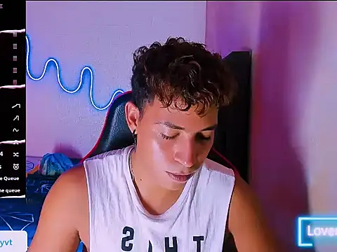 dilan js online show from 04/22/26, 11:39