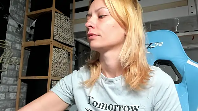 Snapshot of karo123421 chatting on 09/14/25, 08:02 karo123421 online show from 09/14/25, 08:02