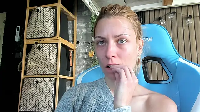 Snapshot of karo123421 chatting on 09/23/25, 09:01 karo123421 online show from 09/23/25, 09:01