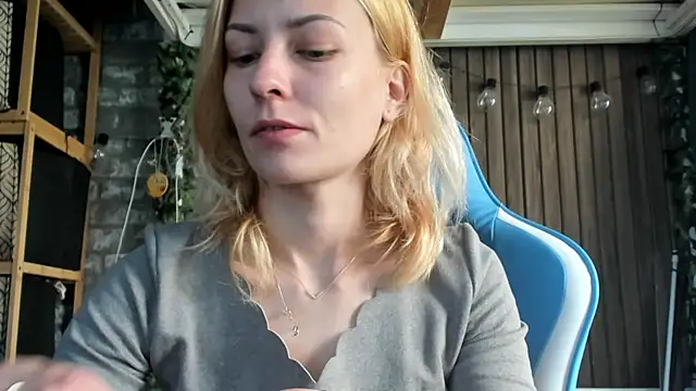 Snapshot of karo123421 chatting on 09/30/25, 10:53 karo123421 online show from 09/30/25, 10:53