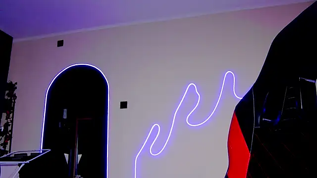 Snapshot of karo123421 chatting on 10/15/25, 06:52 karo123421 online show from 10/15/25, 06:52