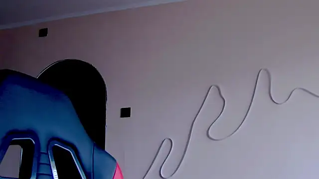 Snapshot of karo123421 chatting on 10/16/25, 06:58 karo123421 online show from 10/16/25, 06:58