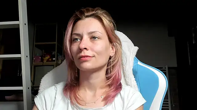 Snapshot of karo123421 chatting on 10/26/25, 08:59 karo123421 online show from 10/26/25, 08:59