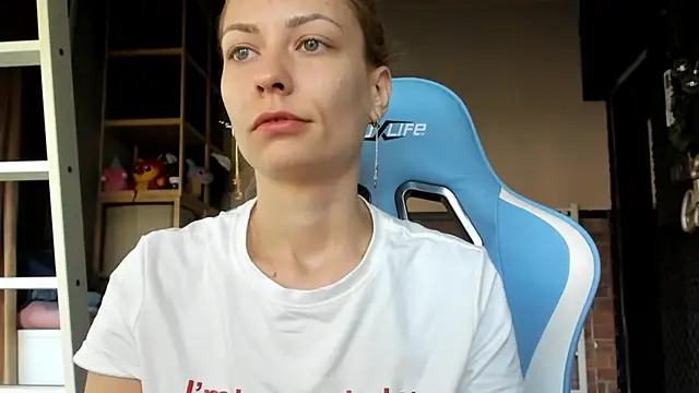 Snapshot of karo123421 chatting on 10/28/25, 07:23 karo123421 online show from 10/28/25, 07:23