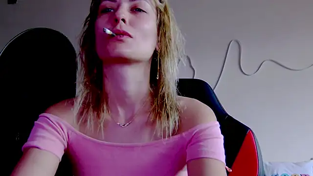 Snapshot of karo123421 chatting on 11/06/25, 11:22 karo123421 online show from 11/06/25, 11:22