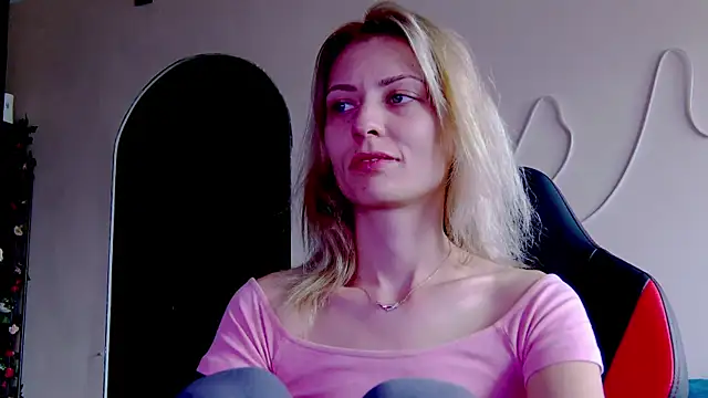 Snapshot of karo123421 chatting on 11/07/25, 08:47 karo123421 online show from 11/07/25, 08:47