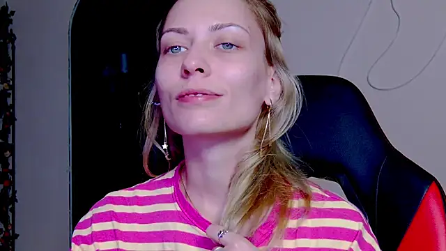 Snapshot of karo123421 chatting on 11/07/25, 08:53 karo123421 online show from 11/07/25, 08:53