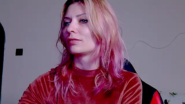 Snapshot of karo123421 chatting on 11/28/25, 06:38 karo123421 online show from 11/28/25, 06:38