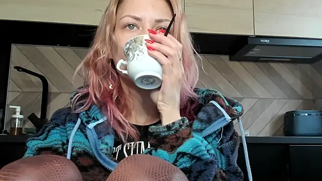 Snapshot of karo123421 chatting on 12/02/25, 05:57 karo123421 online show from 12/02/25, 05:57