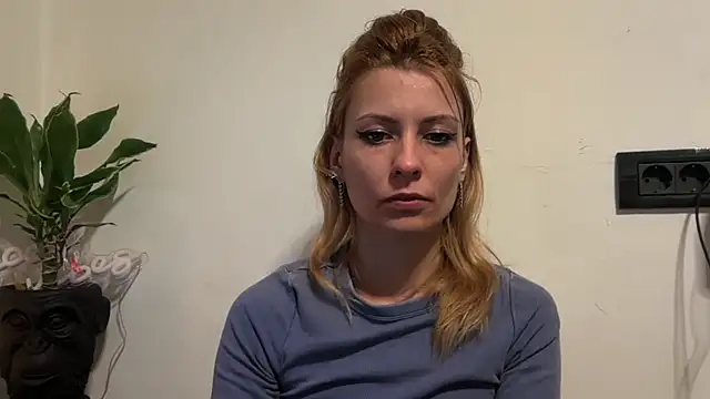 karo123421 online show from 03/02/26, 07:21