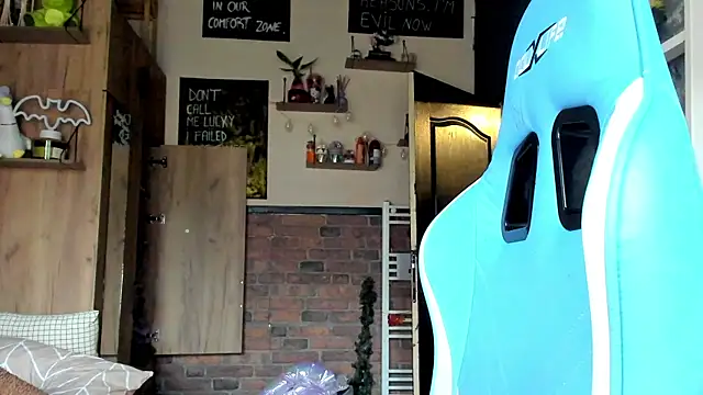 karo123421 online show from 05/09/26, 04:06