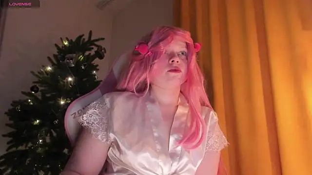 Snapshot of SueNiceeeee chatting on 01/07/26, 03:31 SueNiceeeee online show from 01/07/26, 03:31