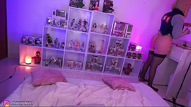 Snapshot of charlottejacks chatting on 11/10/25, 01:37 charlottejacks online show from 11/10/25, 01:37