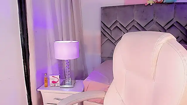 LeyXandrabraz online show from 01/21/25, 12:04