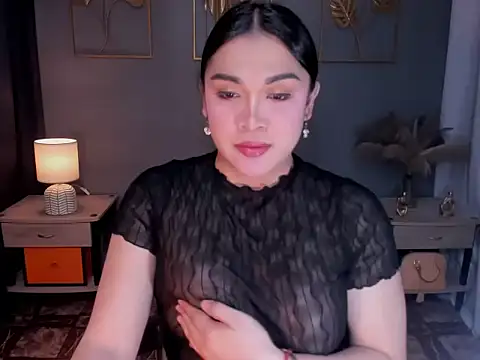 Snapshot of MaxeneCullens chatting on 10/29/25, 04:26 MaxeneCullens online show from 10/29/25, 04:26