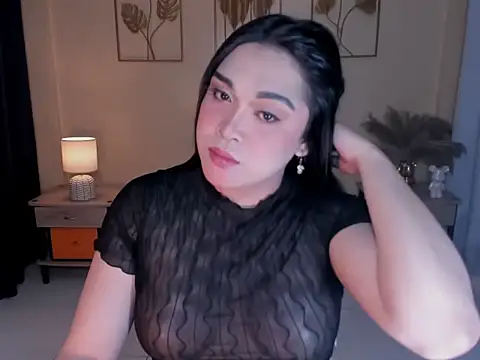 Snapshot of MaxeneCullens chatting on 04/22/26, 02:58 MaxeneCullens online show from 04/22/26, 02:58