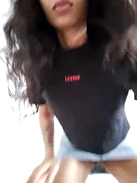 Leaberry online show from 12/17/25, 05:19