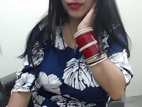 Snapshot of HOT_CHILLY chatting on 05/16/26, 09:17 HOT CHILLY online show from 05/16/26, 09:17