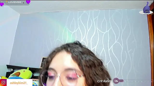 Snapshot of AshleyKim_ chatting on 02/09/25, 01:44 AshleyKim online show from 02/09/25, 01:44