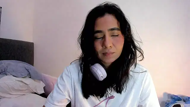 Snapshot of valeryvegas_2 chatting on 05/09/26, 12:49 valeryvegas 2 online show from 05/09/26, 12:49