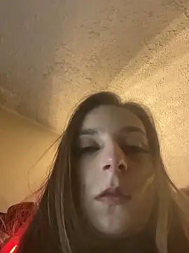 Snapshot of superrnovaaa777 chatting on 02/21/25, 05:53 superrnovaaa777 online show from 02/21/25, 05:53