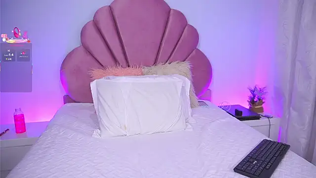 KendalEvanz online show from 09/18/25, 01:18