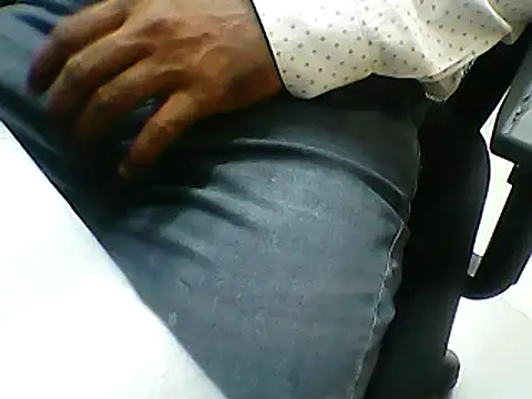 Snapshot of hotdikforu chatting on 12/03/24, 01:10 hotdikforu online show from 12/03/24, 01:10