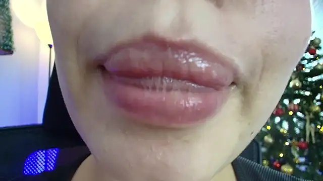 lisbet21x online show from 12/20/24, 07:28