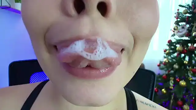 lisbet21x online show from 01/14/25, 07:00