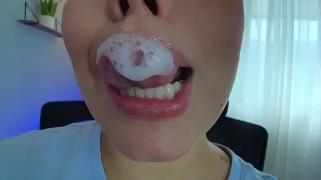 lisbet21x online show from 02/21/25, 02:38