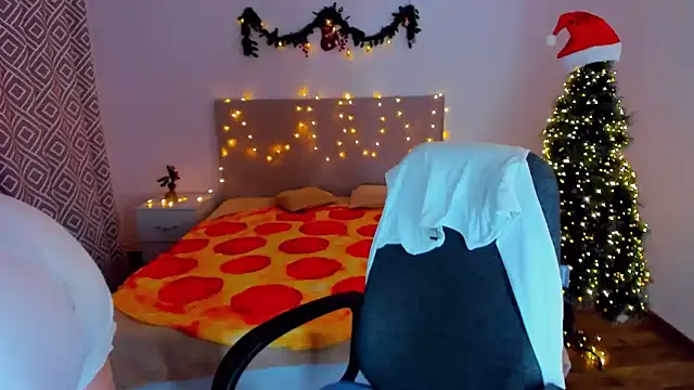 PolinaSalvatore online show from 12/24/24, 12:22