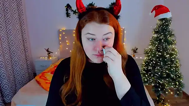 PolinaSalvatore online show from 12/25/24, 01:20