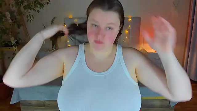 PolinaSalvatore online show from 11/16/25, 03:50