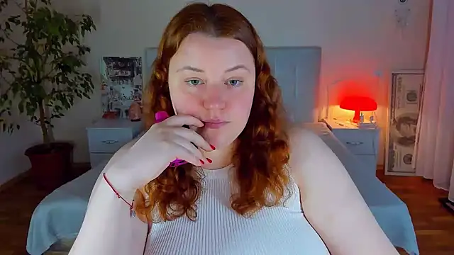 PolinaSalvatore online show from 05/11/26, 04:04