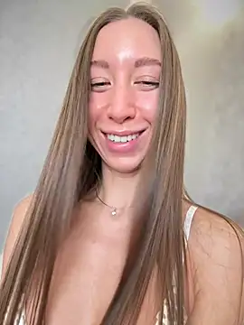 Snapshot of EvaCatt chatting on 03/04/26, 03:34 EvaCatt online show from 03/04/26, 03:34