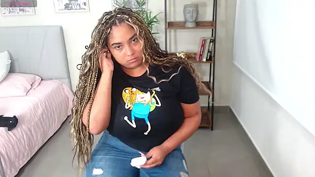 Kenya--Buhle online show from 02/12/25, 11:07