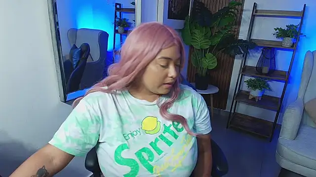 Kenya--Buhle online show from 10/16/25, 06:09