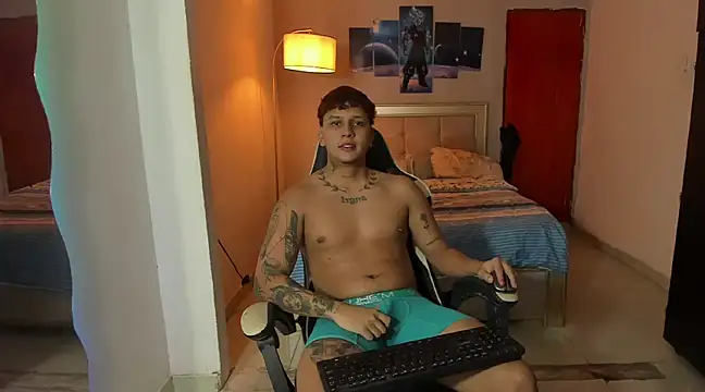 Snapshot of Jake_simons chatting on 01/30/25, 06:21 Jake simons online show from 01/30/25, 06:21