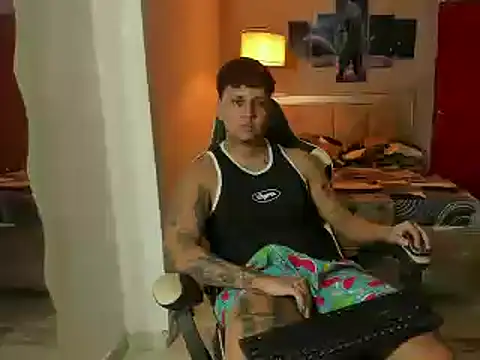 Snapshot of Jake_simons chatting on 02/20/25, 02:29 Jake simons online show from 02/20/25, 02:29