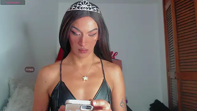 Summer XO online show from 01/08/25, 01:53