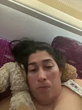 andreaisis2 online show from 02/16/25, 06:43