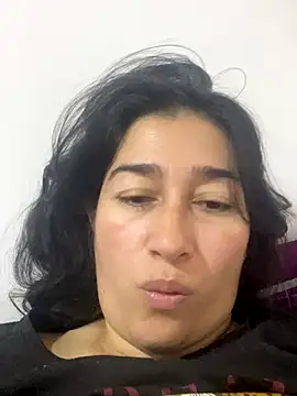 andreaisis2 online show from 11/25/25, 01:55